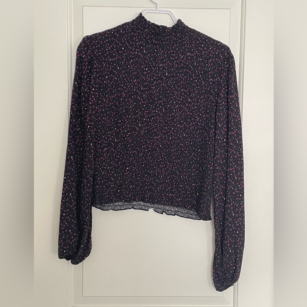 WILD FABLE Smocked Blouse size L BNWT